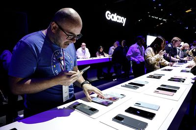 Společnost Samsung na své každoroční rozbalené akci představuje nové produkty.