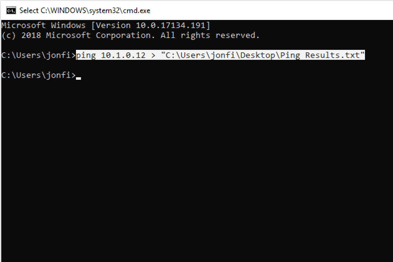 Screenshot ukazující, jak přesměrovat výsledky příkazu ping do textového souboru v jiné složce