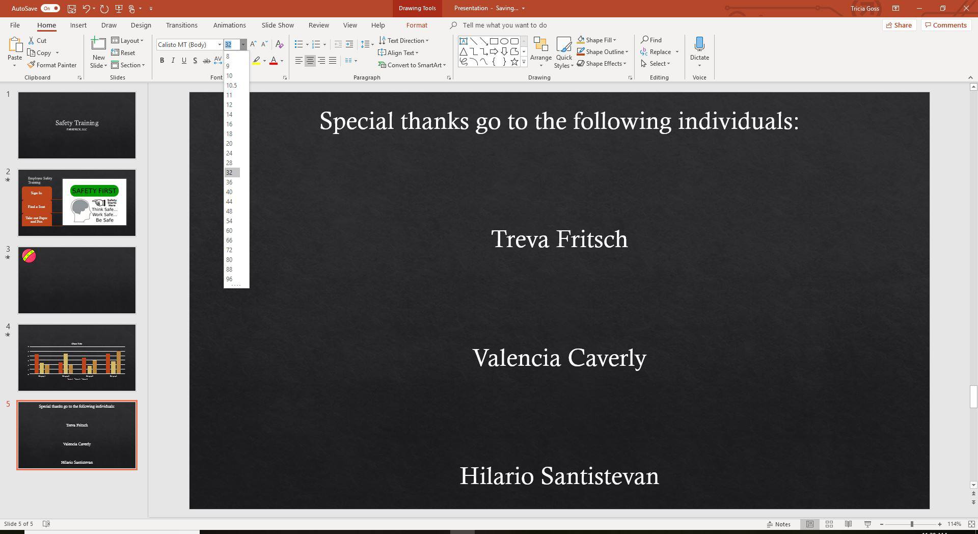 Screenshot změny velikosti textu pro kredity PowerPoint.