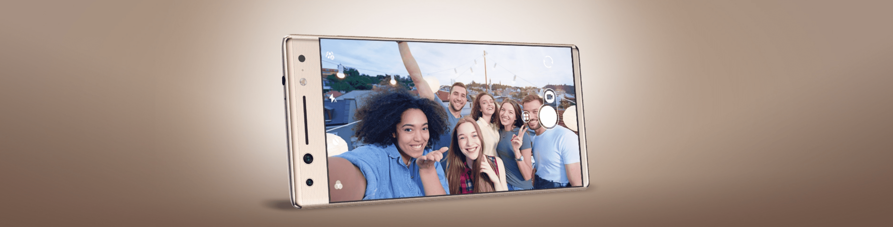 Smartphone Alcatel 5 v režimu na šířku se skupinovou selfie na obrazovce