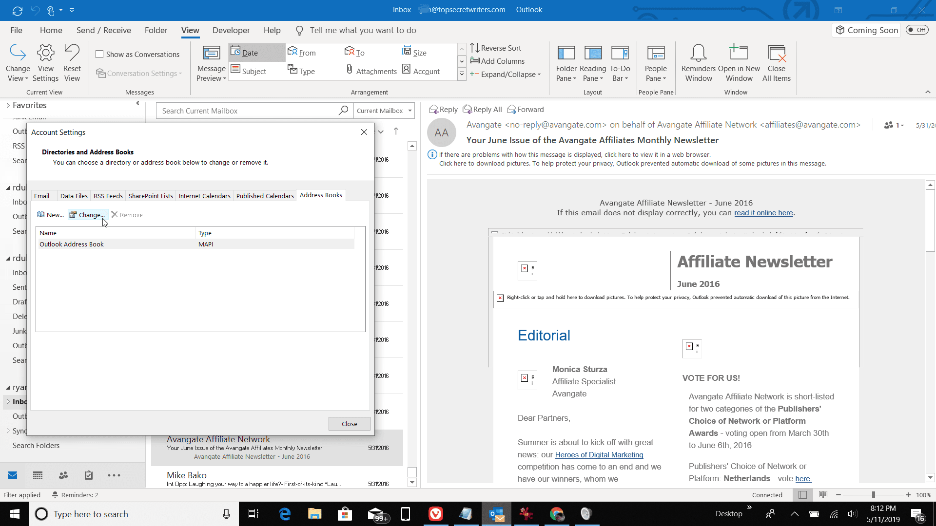 Screenshot výběru adresáře aplikace Outlook v nastavení účtu