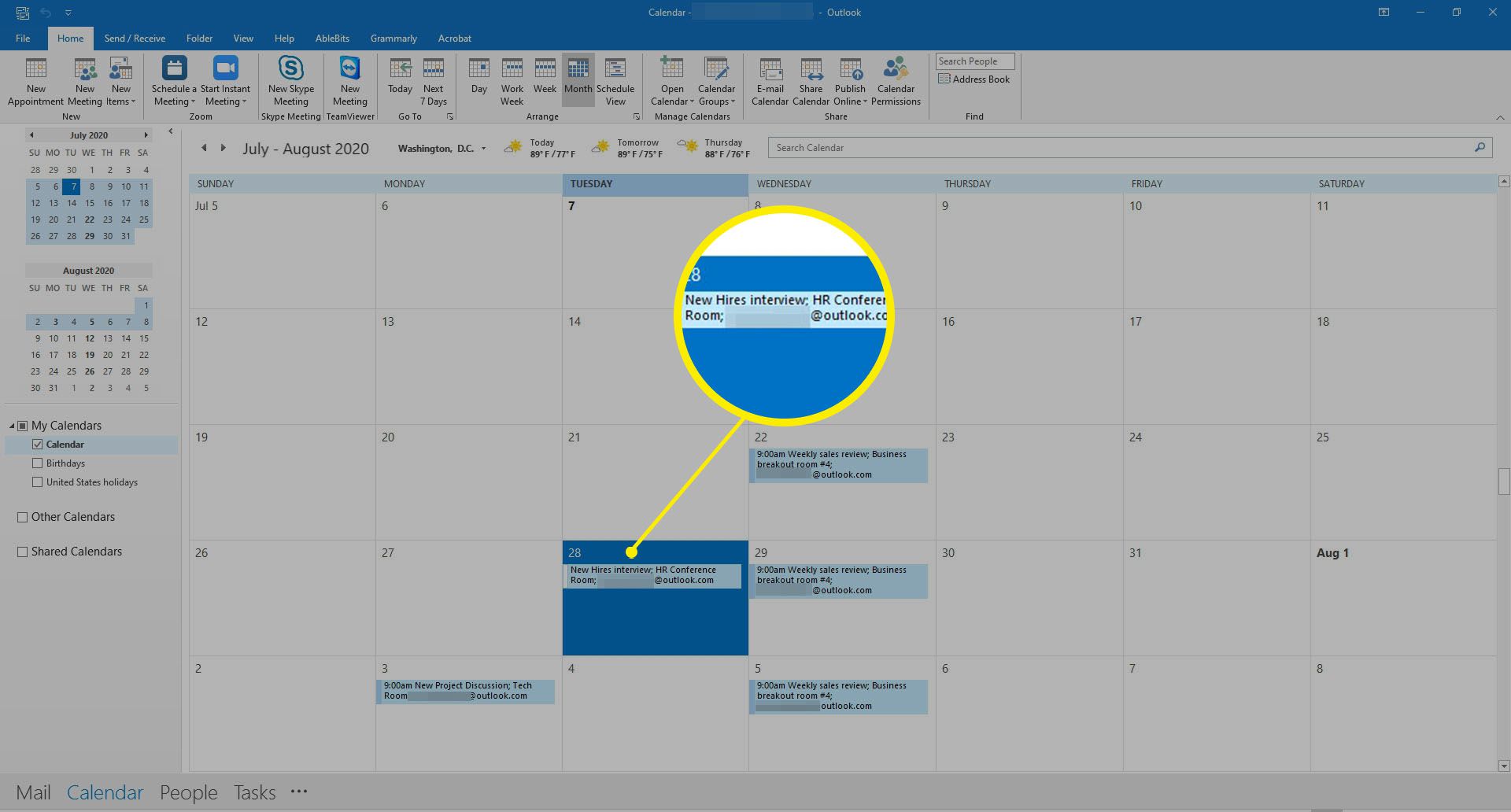 Otevření schůzky v kalendáři aplikace Outlook.