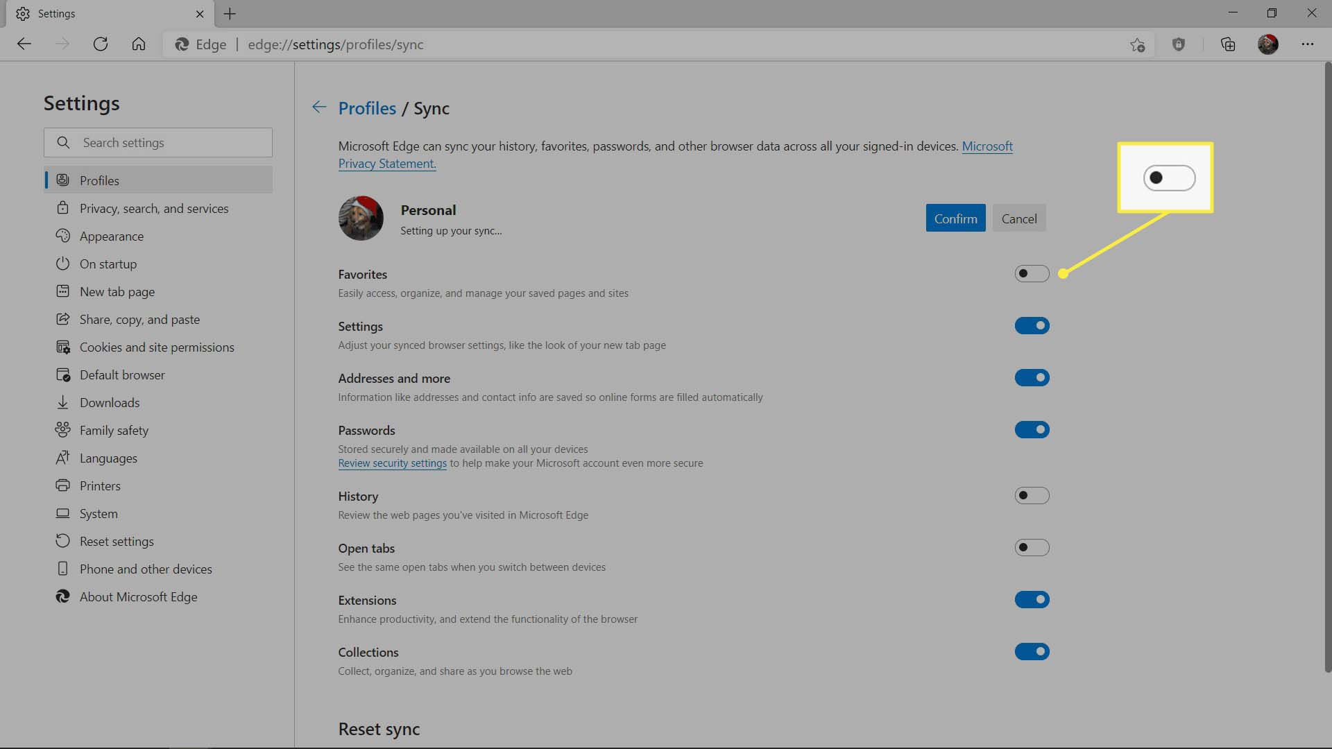 Přepínač Oblíbené zapnutý / vypnutý zvýrazněný v sekci Sync v Nastavení na MS Edge.