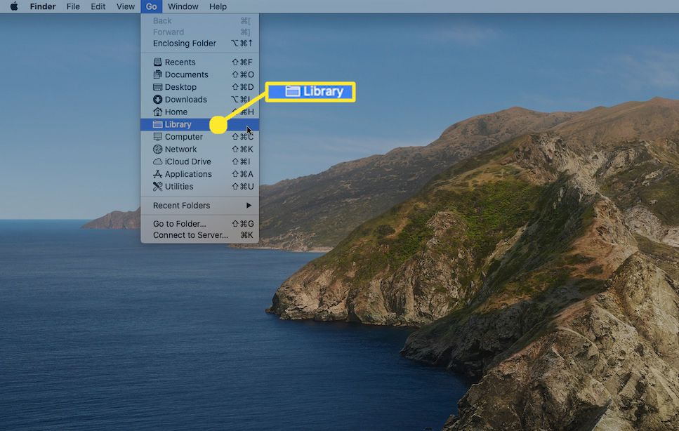 Podržte stisknutou klávesu Option a poté vyberte Knihovna.