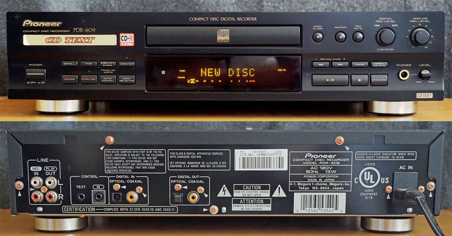 CD rekordér Pioneer PDR-609 - Pohled zepředu a zezadu