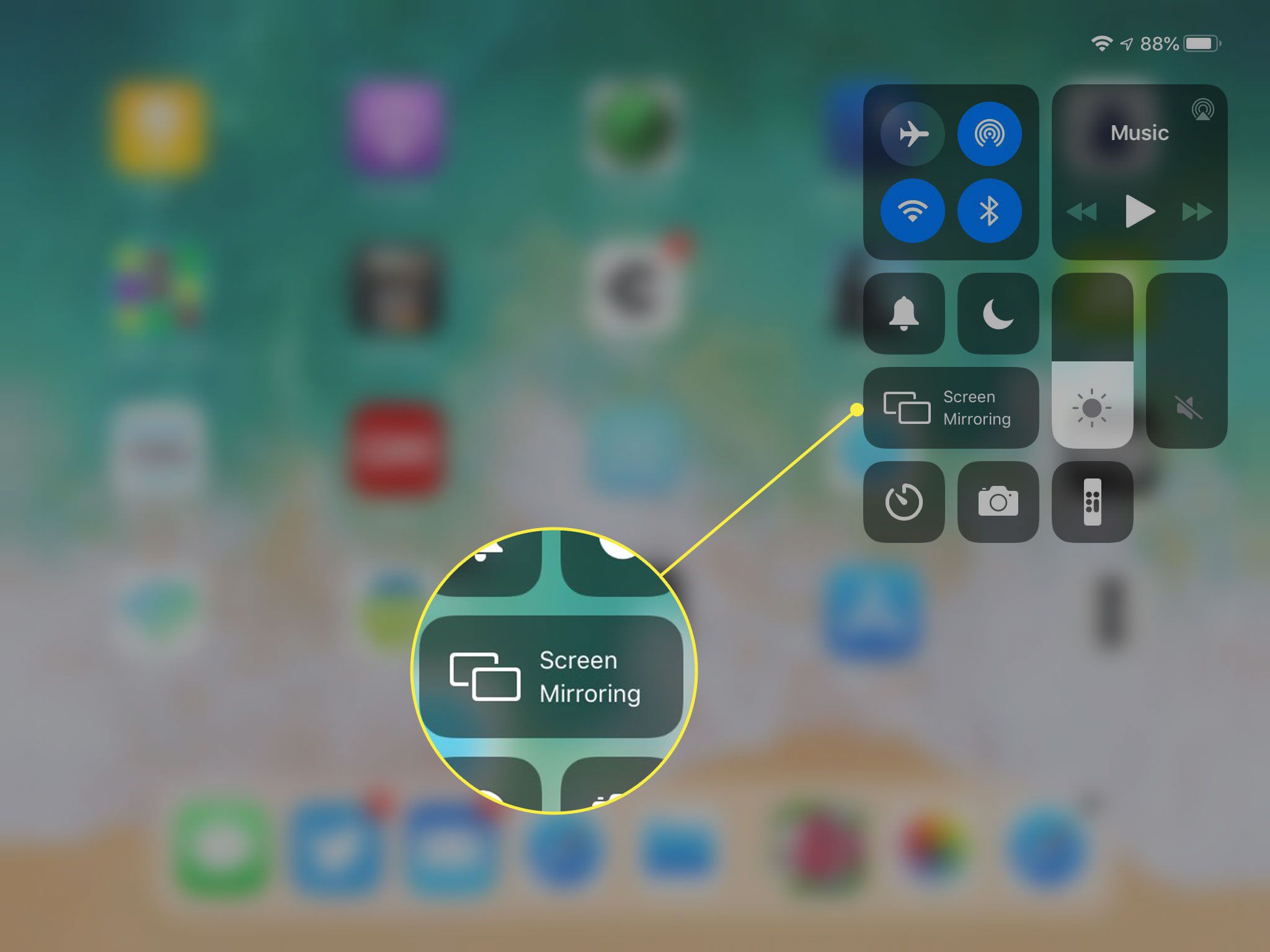 Snímek obrazovky ovládacího centra iPadu se zvýrazněným tlačítkem Zrcadlení obrazovky