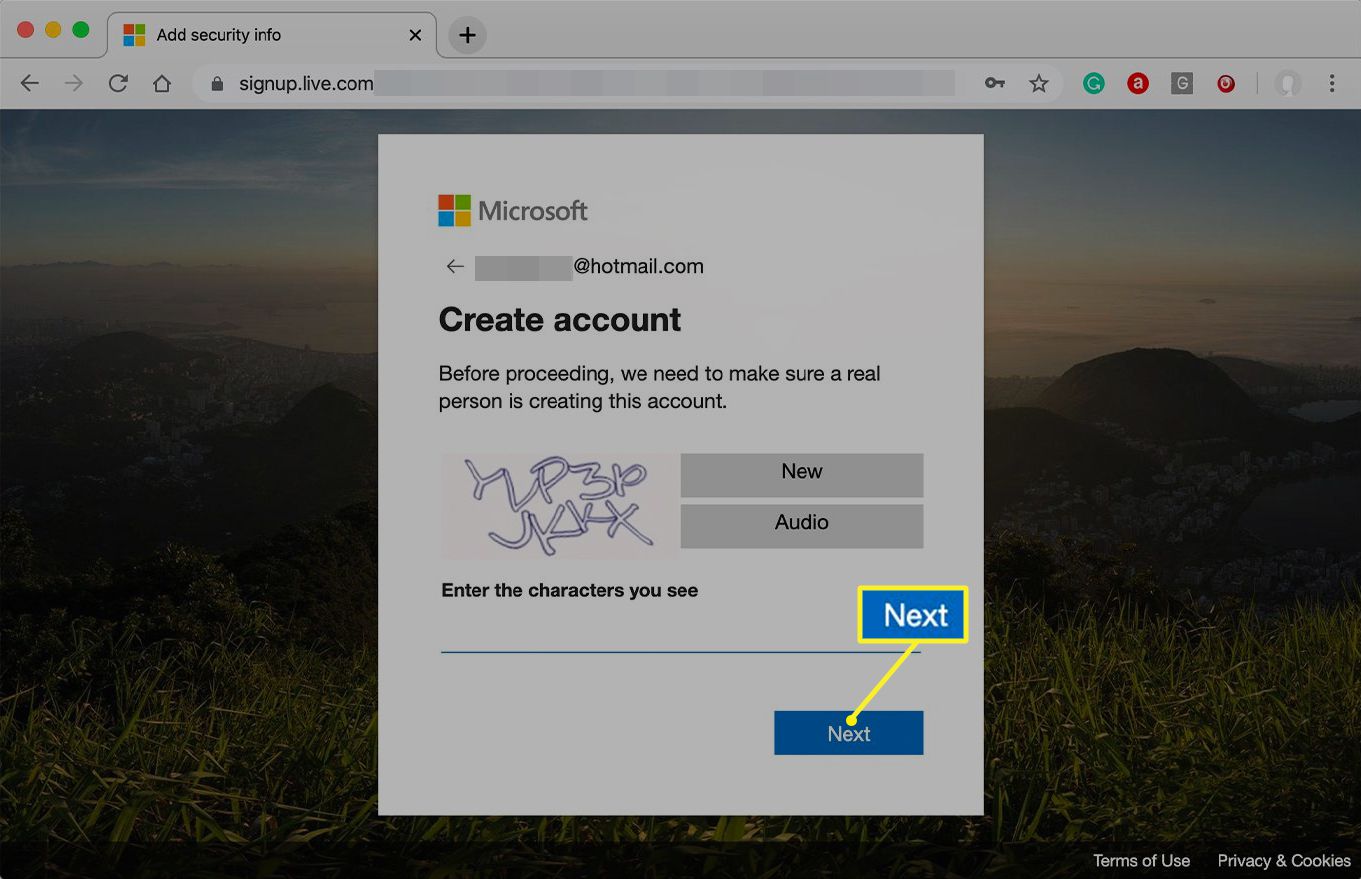 Obrazovka Microsoft Create account with CAPTCHA code