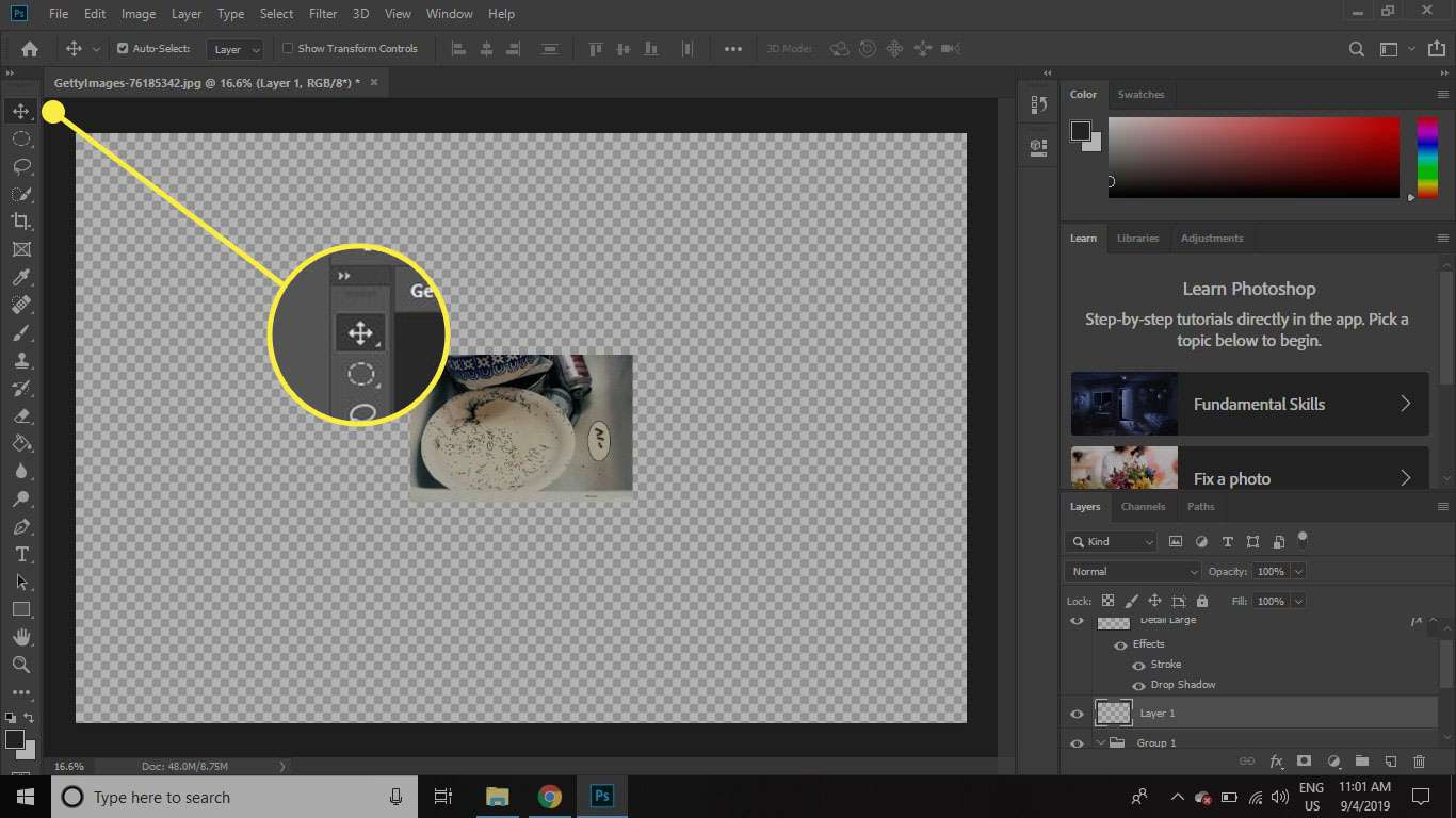 Snímek obrazovky Photoshopu se zvýrazněným nástrojem Přesunout