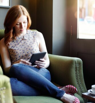 E reader 57b936e05f9b58cdfd3e07e1