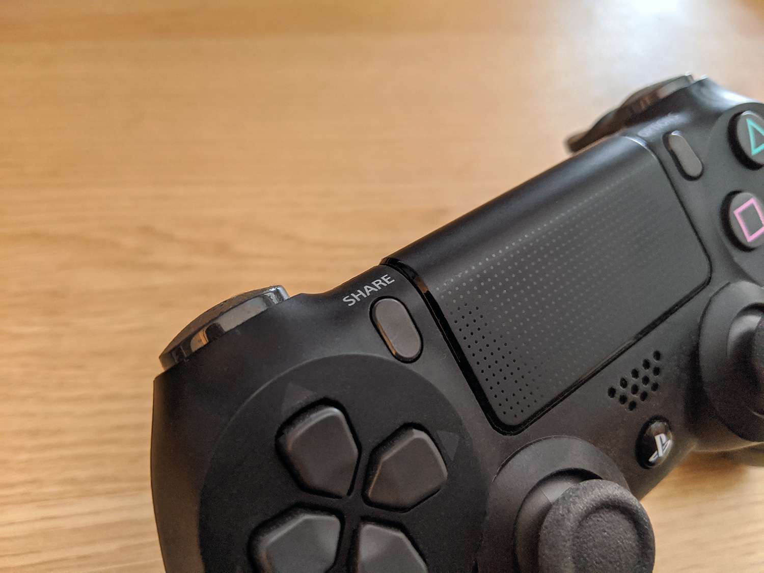 Zavřete tlačítko Sdílet na ovladači PS4.