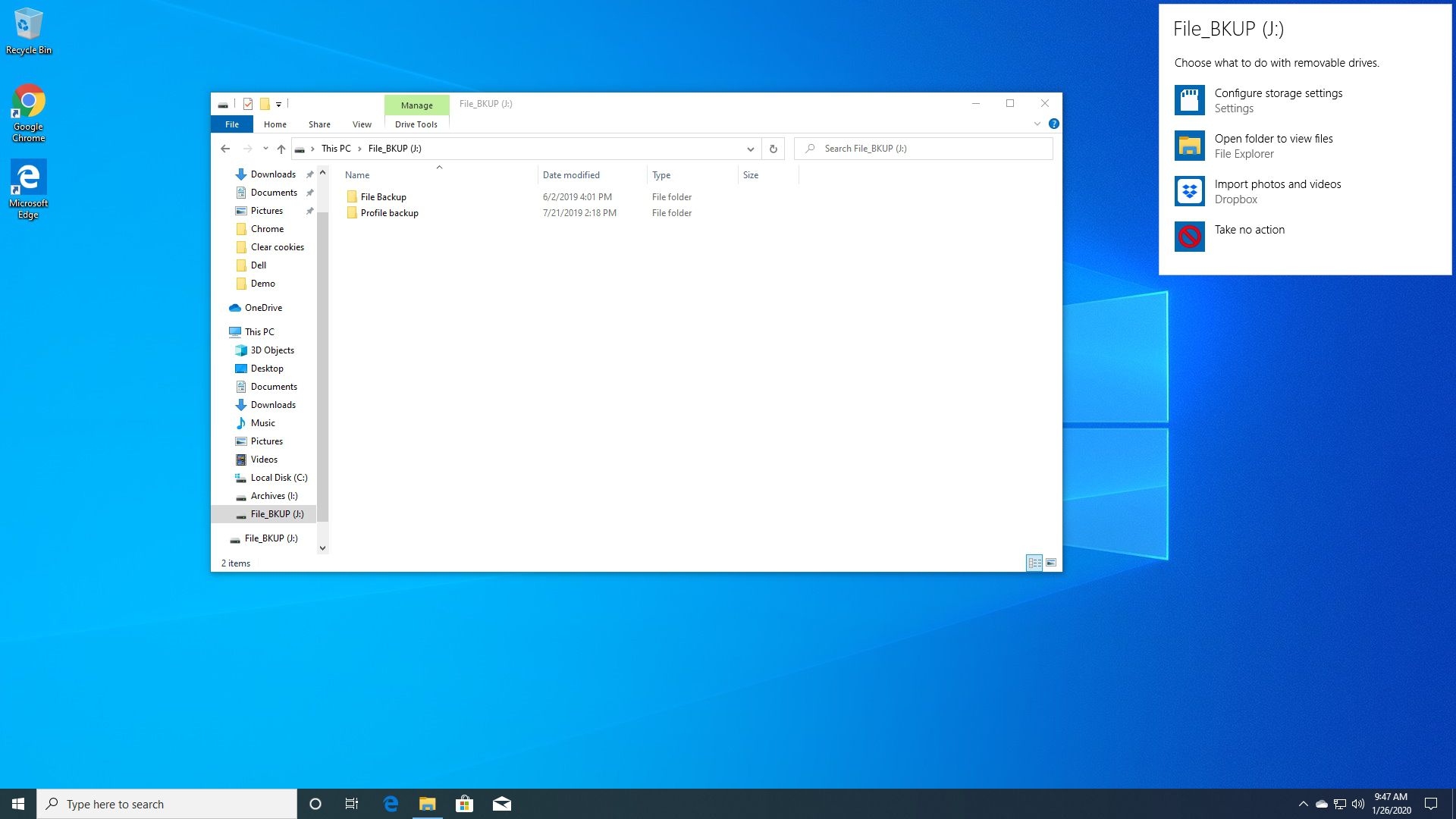 Dialog Windows 10 o tom, jak zacházet s novým pevným diskem.