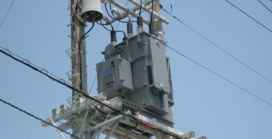 Co jsou regulátory napětí a jak fungují v elektronice? 31 Step Voltage Regulator 1 5791047a5f9b58cdf3c5032f 5bc4ab9a4cedfd002639e154