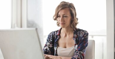 Co je to pás karet v PowerPointu? 54 adult business casual 806835 5c0e05ad46e0fb0001cc2a3c