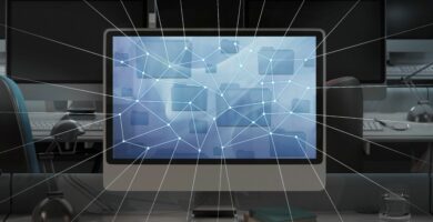 Zjistěte, kam aplikace Outlook ukládá vaši poštu, kalendář a další data 28 computer in dark office network lines radiating 493602229 57d346815f9b589b0ac81028 0865d3df8e7b43f4a1de4c7c8c5bc0f3