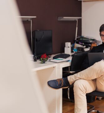 Jak používat kontakty macOS s aplikací Outlook 1 csaba balazs 603574 unsplash ea4d8ab5e21342c58e195b5afedc0b49