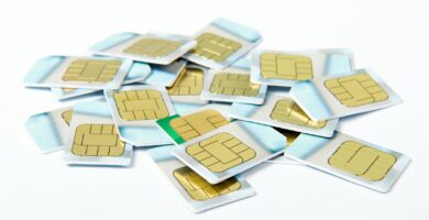 iphone sim card 581c776b3df78cc2e859a5e8