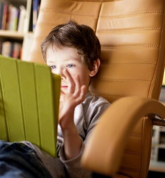 Jak dětem zabezpečit iPad pomocí rodičovských omezení 1 kids and ipads 177219460 resized 56a532c45f9b58b7d0db7169