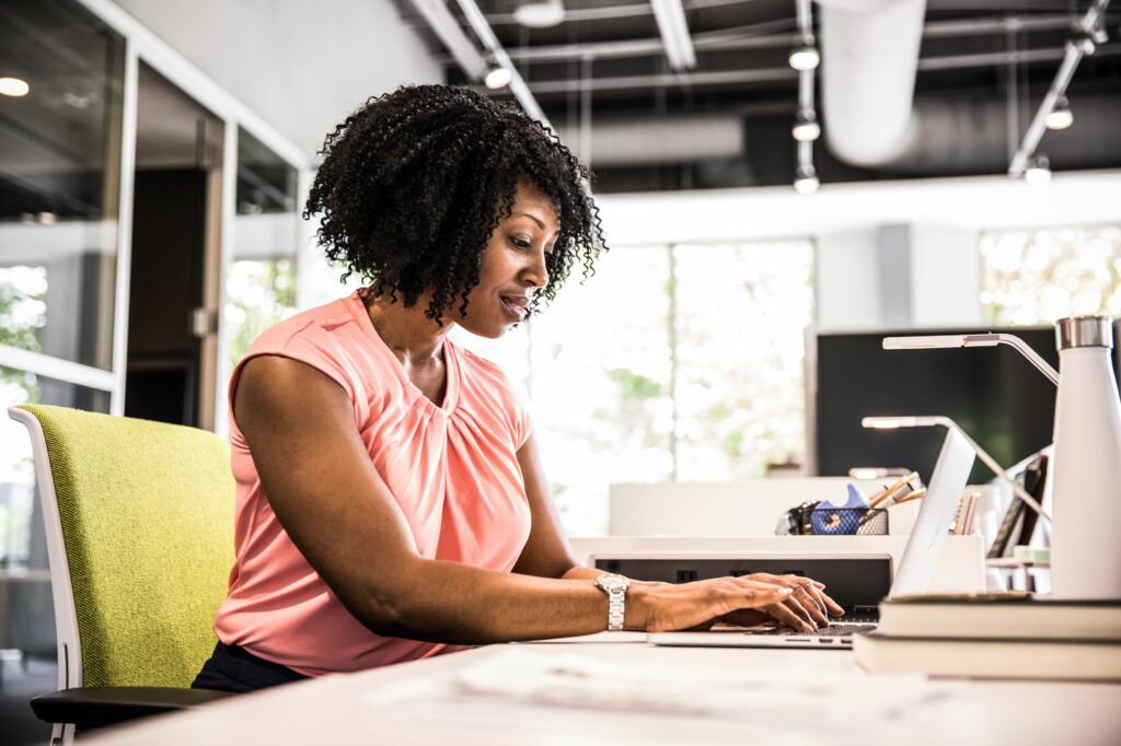 woman working in modern business office 693026992 5a39681ee258f8003650b756