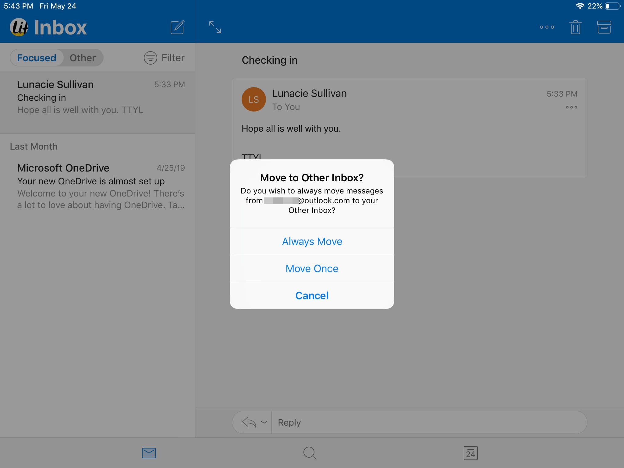 Dialogová výzva o přesunu e -mailu do jiné doručené pošty v aplikaci Outlook pro iOS.