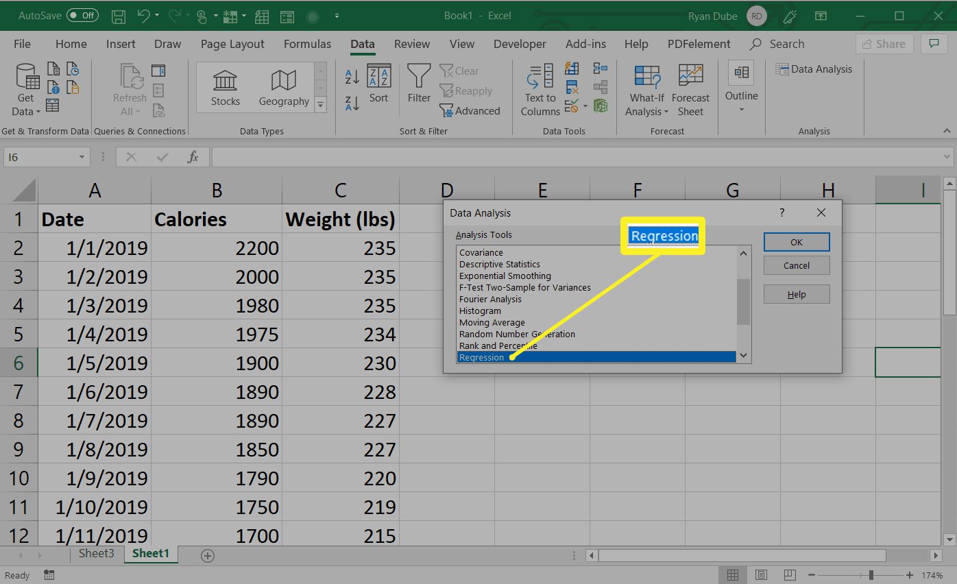 Výběr analýzy regresních dat v aplikaci Excel