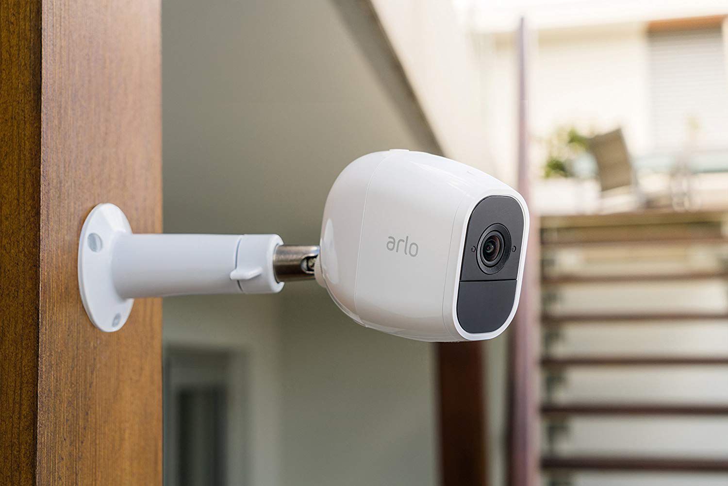 Bezdrátová domácí bezpečnostní kamera Arlo Pro 2