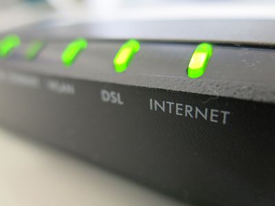 Detail fungujícího internetového modemu