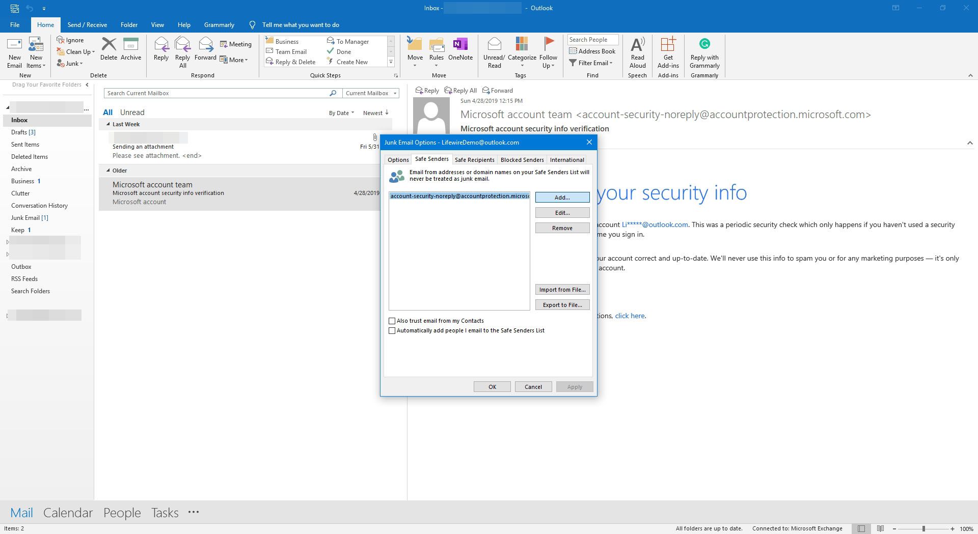Výběrem přidání nového e -mailu nebo domény do bezpečných odesílatelů v aplikaci Outlook.