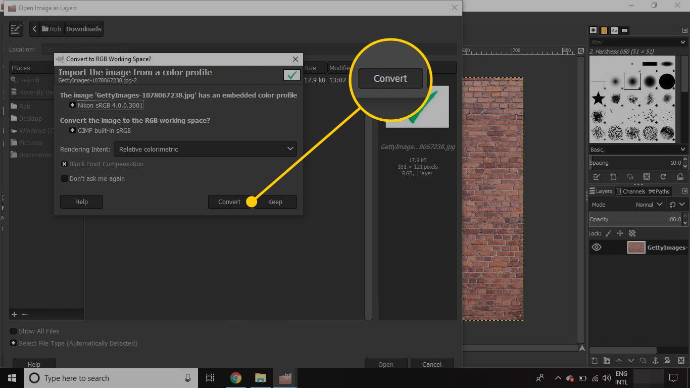 Dialogové okno pro převod obrázku na RGB v GIMPu se zvýrazněným tlačítkem Převést