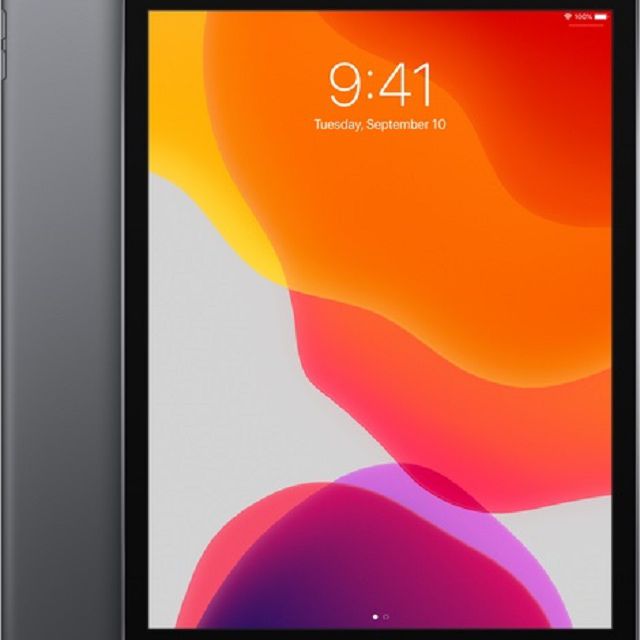 Snímek obrazovky iPadu 7. generace v břidlicově šedé barvě