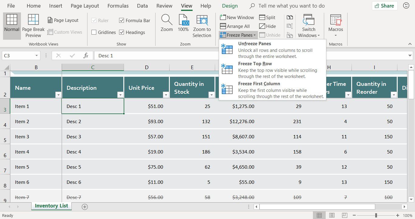 Snímek obrazovky ukazující, jak v programu Excel uvolnit podokna