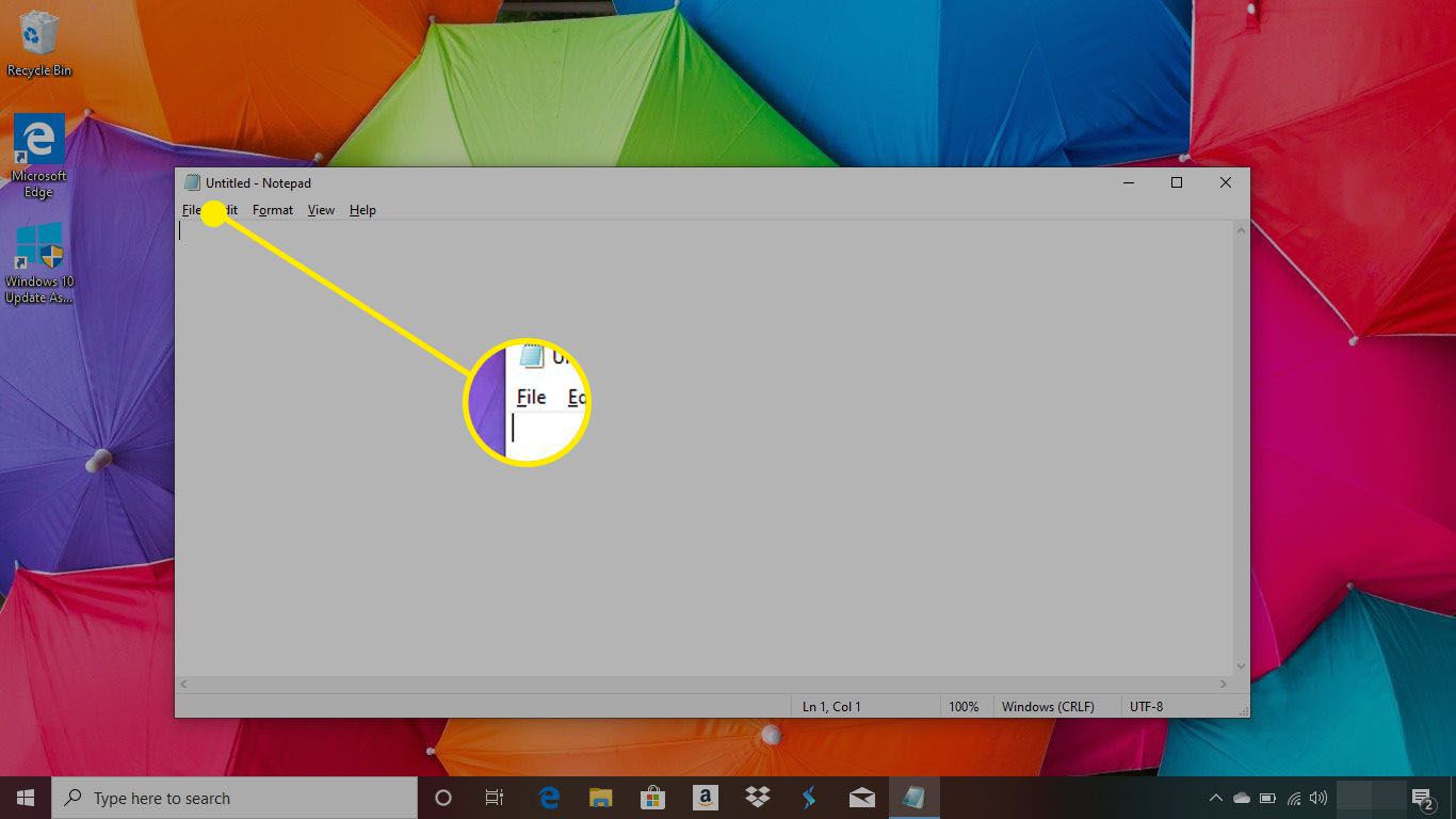 Poznámkový blok ve Windows 10 se zvýrazněným názvem nabídky Soubor