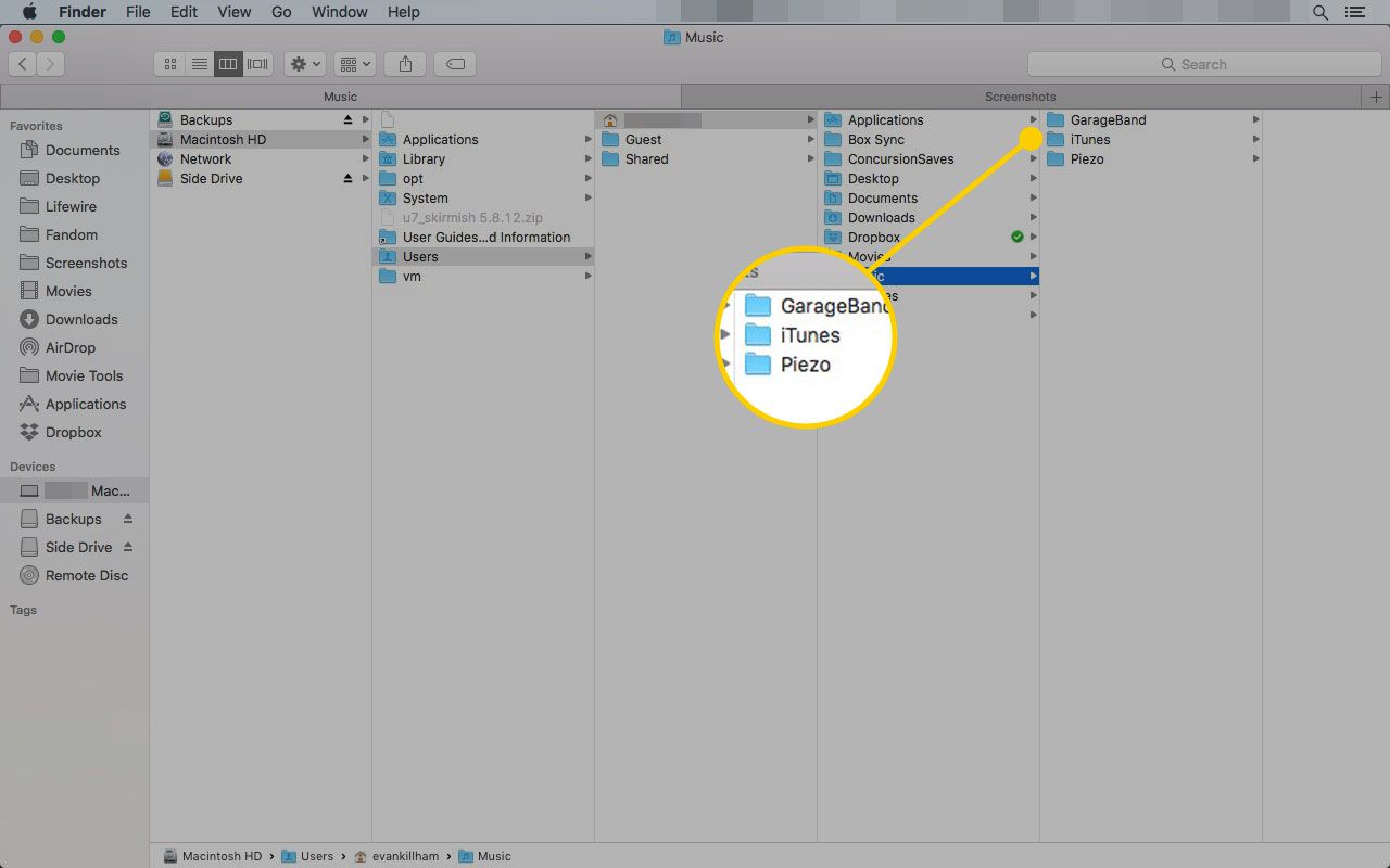 Finder na Macu se zvýrazněnou cestou ke složce iTunes