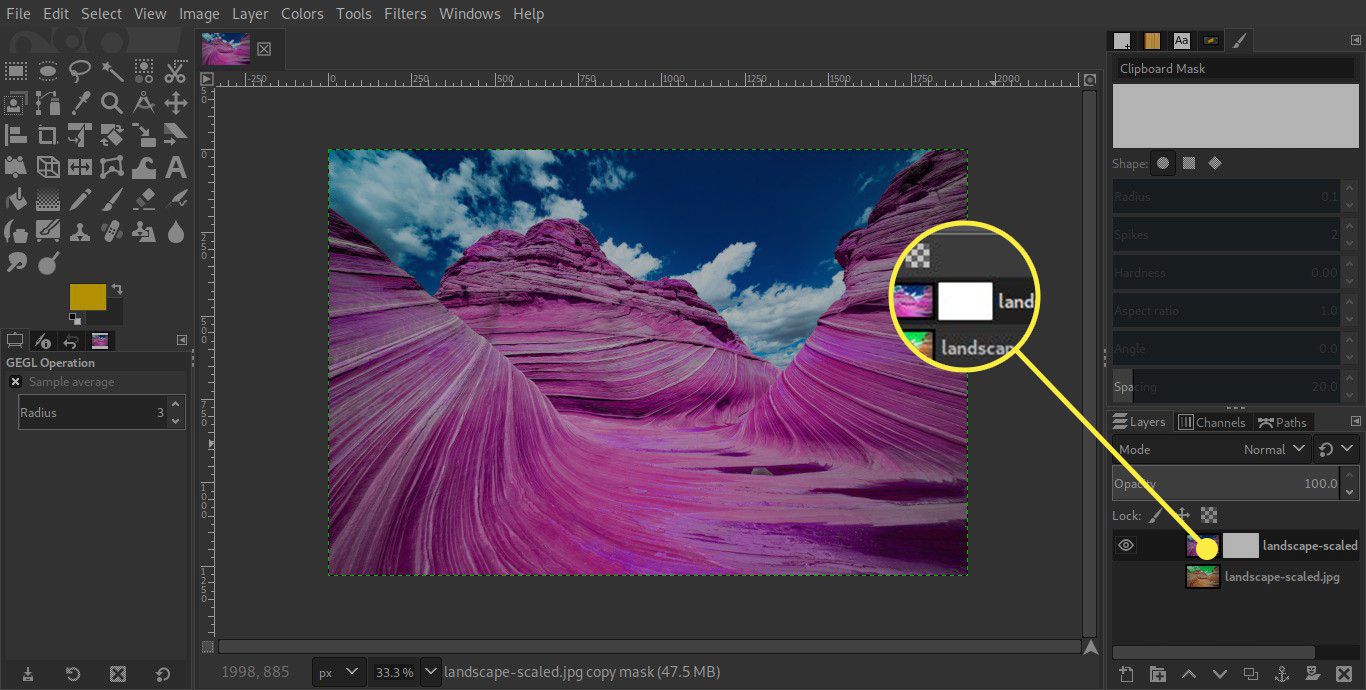 Snímek obrazovky GIMP se zvýrazněnou maskou vrstvy