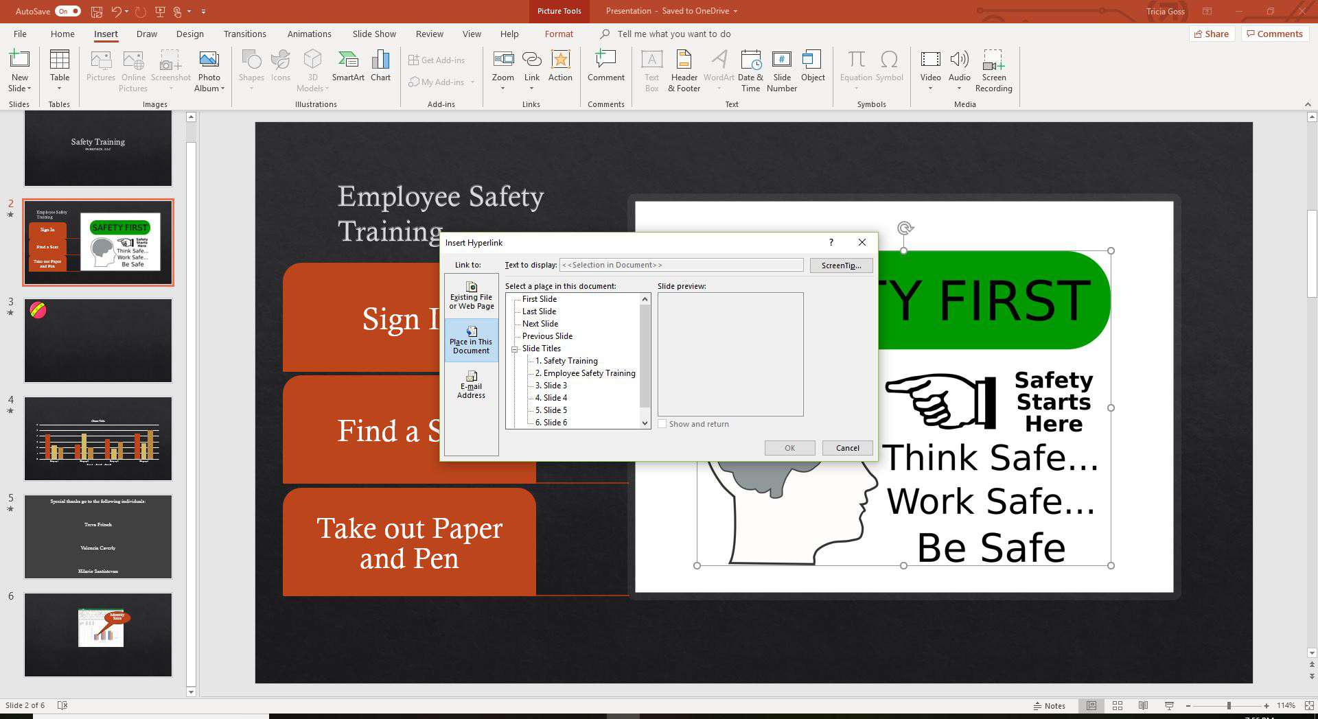 Snímek obrazovky s odkazem na jiný snímek v aplikaci PowerPoint.
