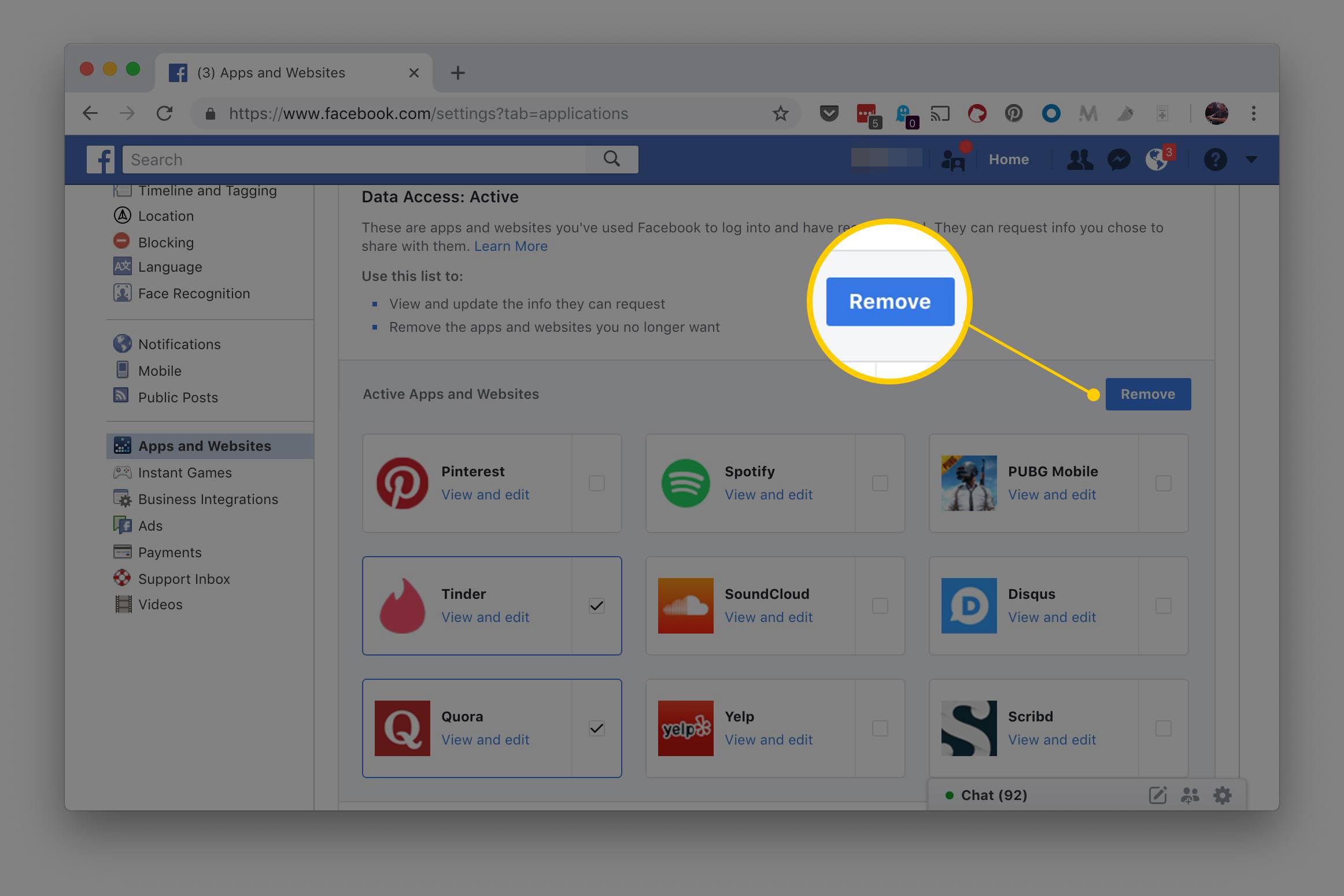 Tlačítko odebrat je zvýrazněno na snímku obrazovky nastavení aplikace a webů na Facebooku