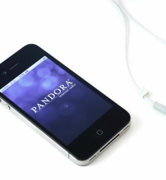 Pandoraapponphone ManuelBurgos iStockUnreleased Getty e453208541bf4204818c65c8a03cde42