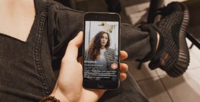 Jak vytvořit profil Bumble 43 SH9D3TMYIDBlackiPhone7 1d75ed131b024a2ab5d6799453a1c195