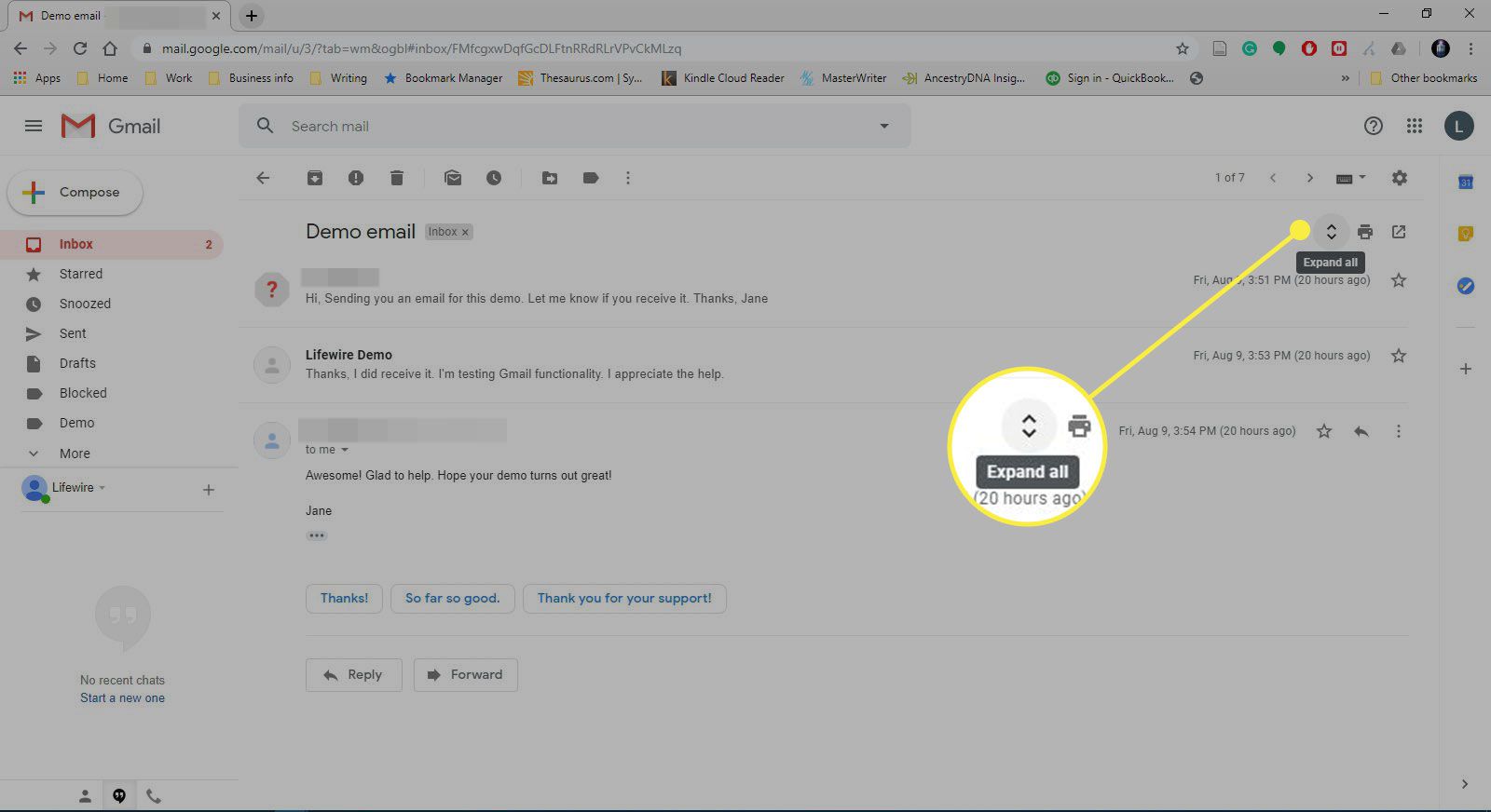 Snímek obrazovky konverzace v Gmailu se zvýrazněným tlačítkem Rozbalit vše
