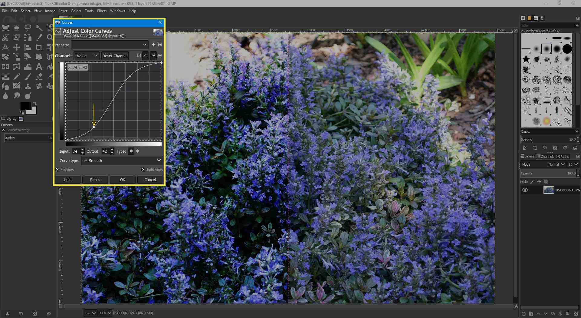 Snímek obrazovky GIMP se zvýrazněným oknem Křivky