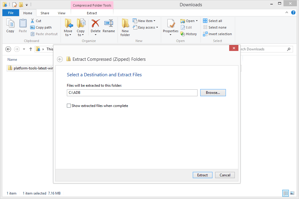 Snímek obrazovky ukazující, jak extrahovat ADB do nové složky v systému Windows 8