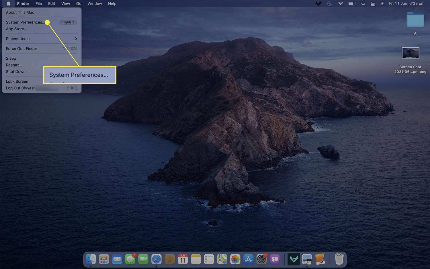 Plocha Mac s otevřenou nabídkou Apple a zvýrazněnými Předvolbami systému